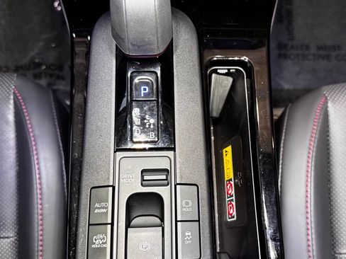 Used 2024 Toyota Prius Prime Premium FWD image 35
