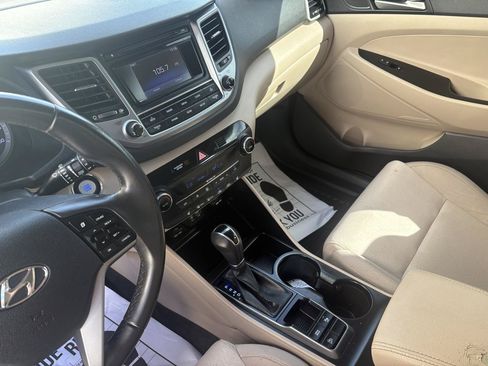 Used 2017 Hyundai Tucson Value w/ Cargo Package FWD image 10