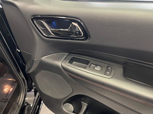 Used 2025 Dodge Durango GT w/ Blacktop Package image 39
