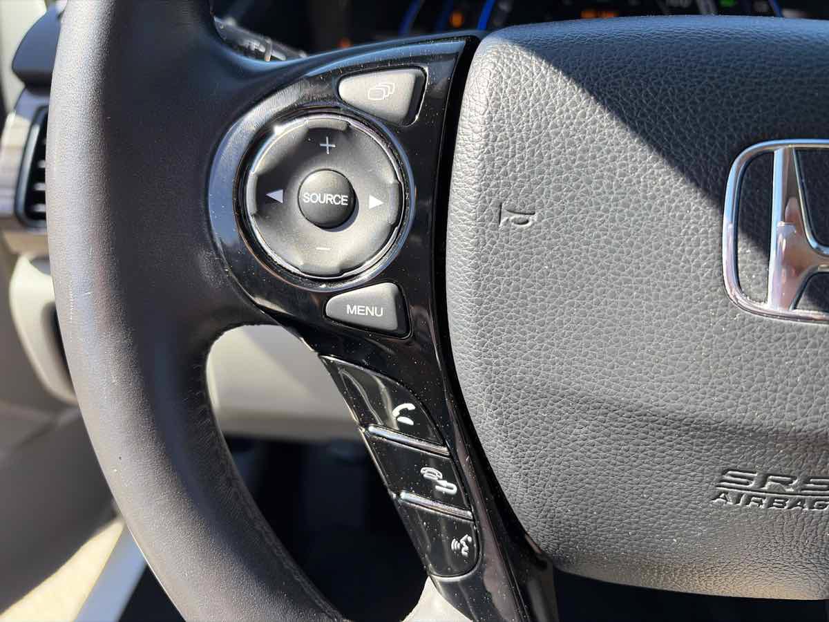 Used 2017 Honda Accord Touring image 37