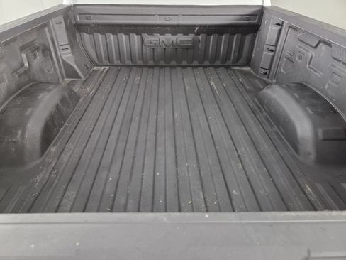 Used 2025 GMC Sierra 2500 AT4 AWD/4WD image 26