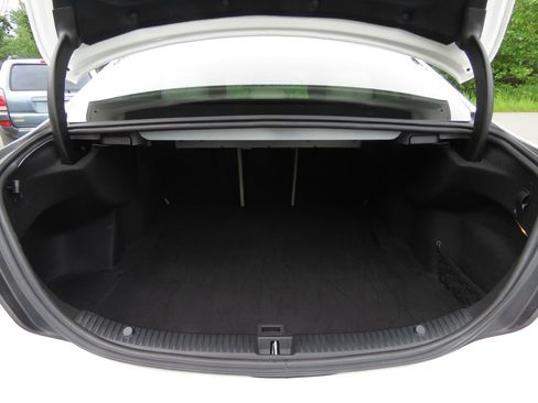Used 2019 Mercedes-Benz C 300 4MATIC Sedan image 17
