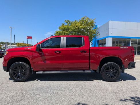 Used 2024 Chevrolet Silverado 1500 LT Trail Boss w/ LT Trail Boss Premium Package AWD/4WD image 5
