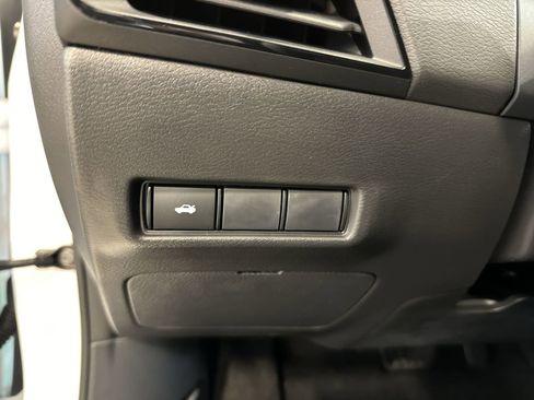 New 2026 Nissan Sentra SR w/ Floor Mat Package image 15