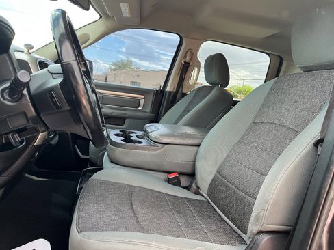 Used 2019 RAM 1500 Big Horn AWD/4WD image 24