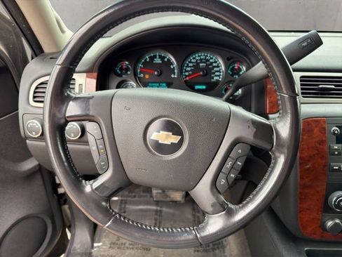 Used 2009 Chevrolet Tahoe LT w/ Convenience Package AWD/4WD image 24