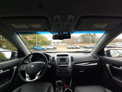 Used 2015 Kia Sorento EX image 10