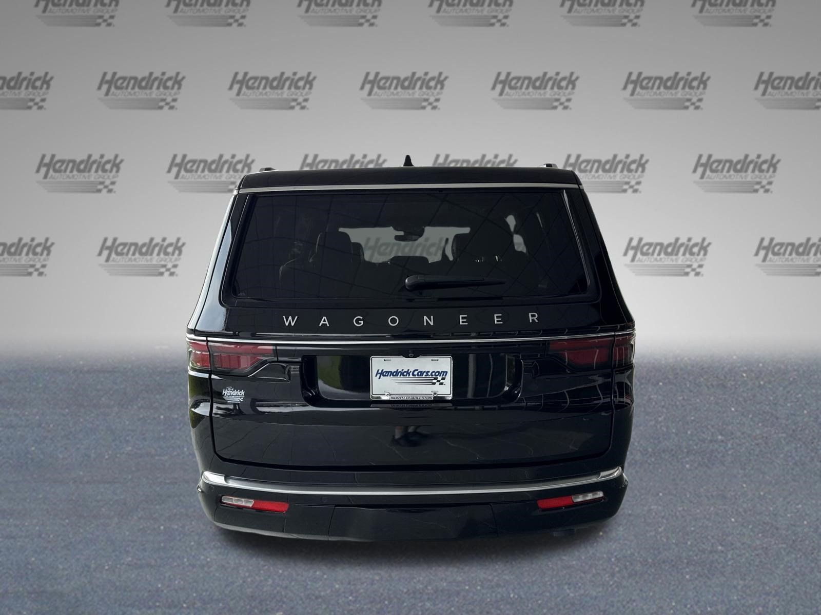 Used 2025 Jeep Wagoneer Series III w/ Premium Group I AWD/4WD image 8