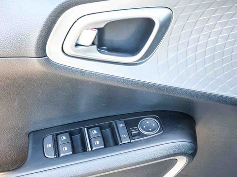 Used 2024 Kia Soul LX w/ Option Group 015 image 22
