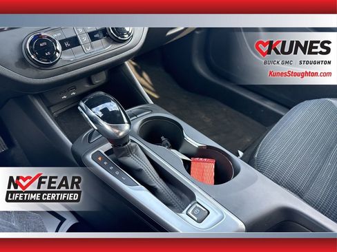 Used 2024 Buick Envista Preferred w/ Advanced Safety Package image 32