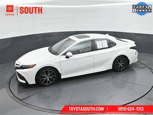 Used 2023 Toyota Camry SE w/ Cold Weather Package image 55