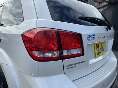 Used 2015 Dodge Journey SXT w/ Sun/Sound Group image 26