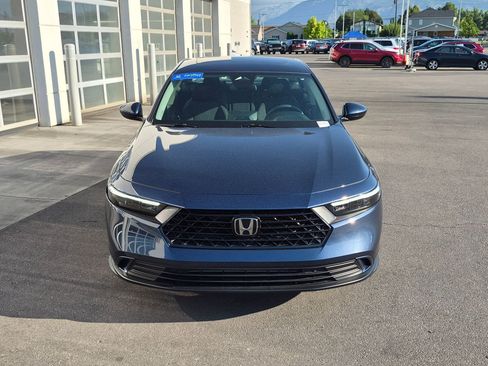 Used 2023 Honda Accord EX image 11