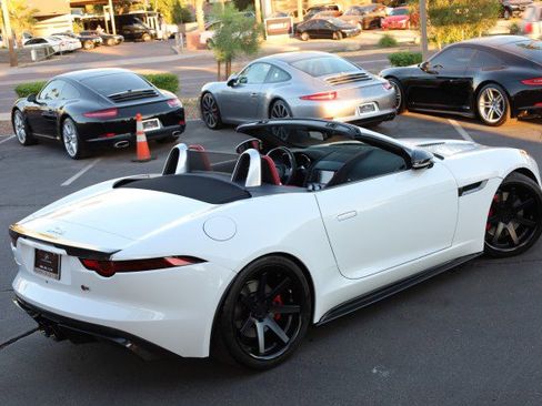 Used 2018 Jaguar F-TYPE Convertible image 18