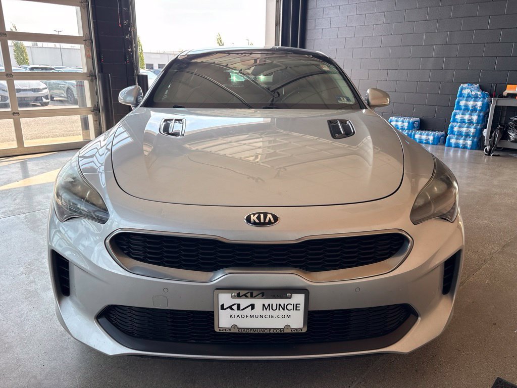 Used 2018 Kia Stinger Premium AWD/4WD image 4