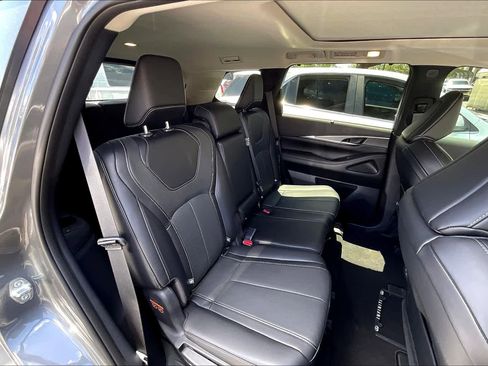 Used 2023 INFINITI QX60 Luxe w/ Cargo Package image 26