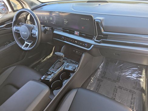 Certified 2025 Kia Sportage EX w/ Premium Package image 10