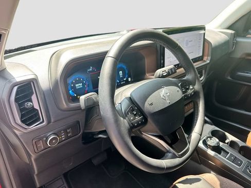 Used 2025 Ford Bronco Sport Outer Banks w/ Outer Banks Tech Package+ AWD/4WD image 12