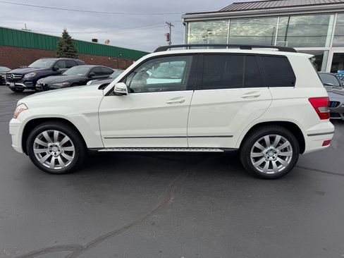 Used 2011 Mercedes-Benz GLK 350 4MATIC image 5