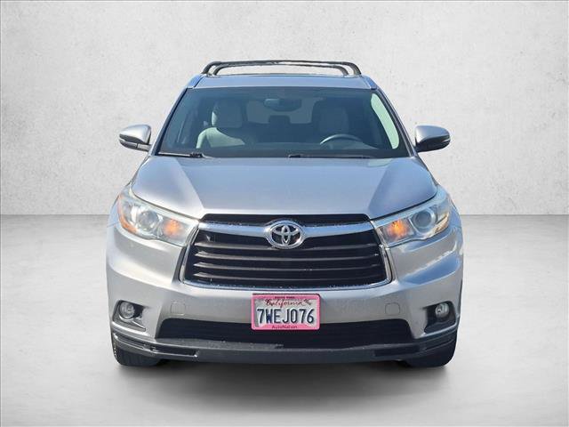 Used 2016 Toyota Highlander XLE AWD/4WD image 2