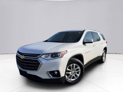 Used 2021 Chevrolet Traverse LT