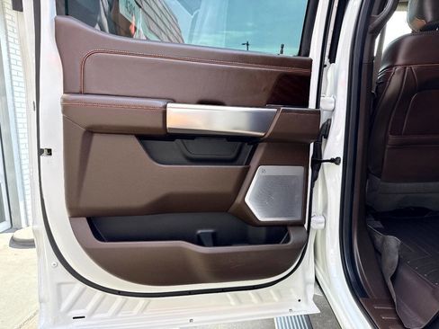 Used 2024 Ford F250 King Ranch w/ Chrome Package image 38