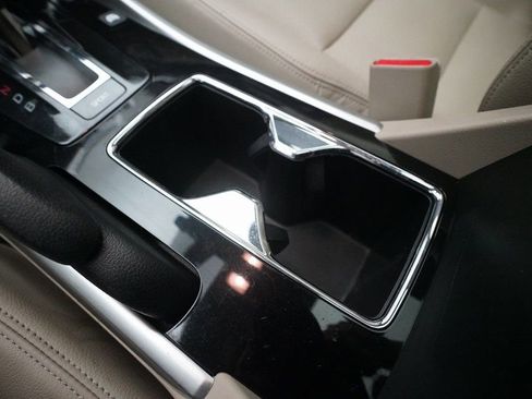 Used 2017 Honda Accord Touring image 16