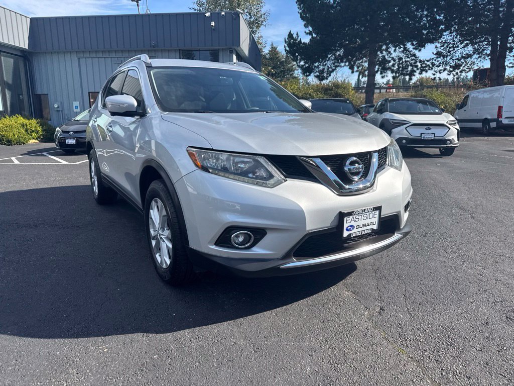 Used 2015 Nissan Rogue SV w/ SV Premium Package AWD/4WD image 3