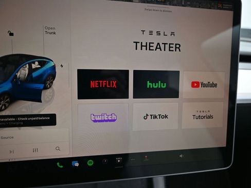 Used 2024 Tesla Model Y Long Range image 22