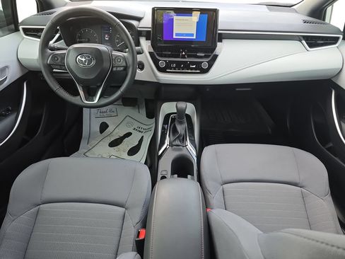 Used 2025 Toyota Corolla SE FWD image 9