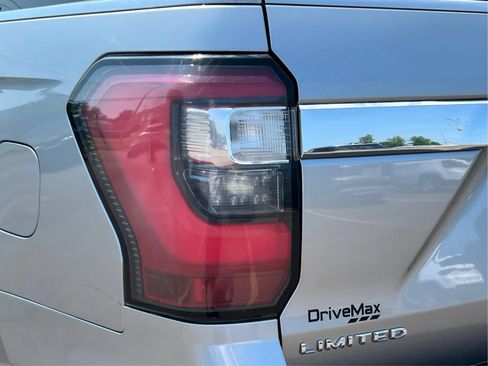 Used 2021 Ford Expedition Max Limited AWD/4WD image 34