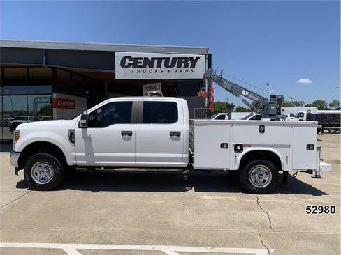 Used 2019 Ford F250 XL w/ Power Equipment Group AWD/4WD image 6