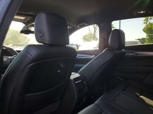 Used 2023 Cadillac XT5 Luxury FWD image 9