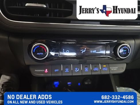 Used 2023 Hyundai Kona SEL w/ Convenience Package FWD image 12