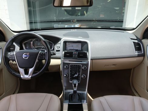 Used 2015 Volvo XC60 T6 Platinum FWD image 11