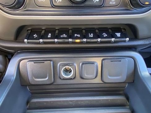 Used 2019 GMC Sierra 2500 Denali w/ Duramax Plus Package image 21