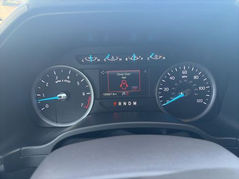 Used 2018 Ford Expedition Max XLT w/ Equipment Group 201A AWD/4WD image 18