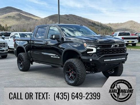 New 2026 Chevrolet Silverado 1500 ZR2 w/ Dark Appearance Package AWD/4WD image 8