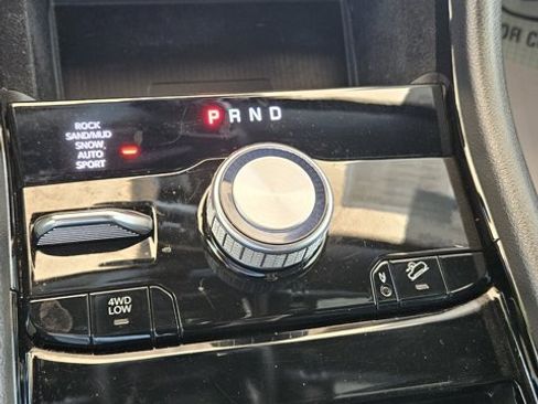 Used 2021 Jeep Grand Cherokee L Overland w/ Luxury Tech Group IV image 23