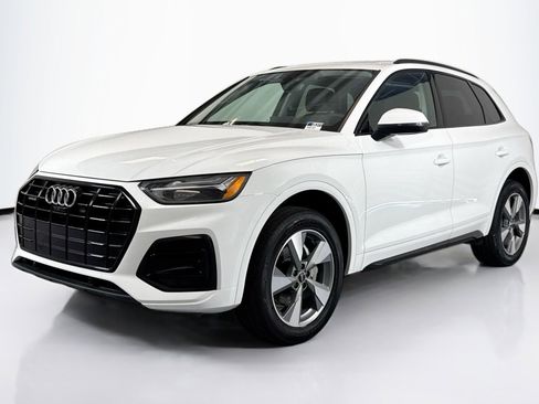 Used 2024 Audi Q5 2.0T Premium Plus w/ Premium Plus Package image 1