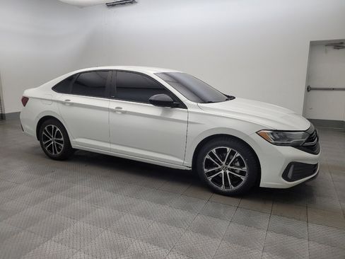 Used 2024 Volkswagen Jetta Sport FWD image 11