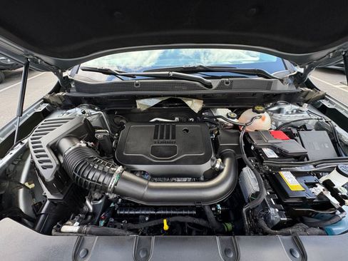 Used 2025 Chevrolet Blazer LT FWD image 34