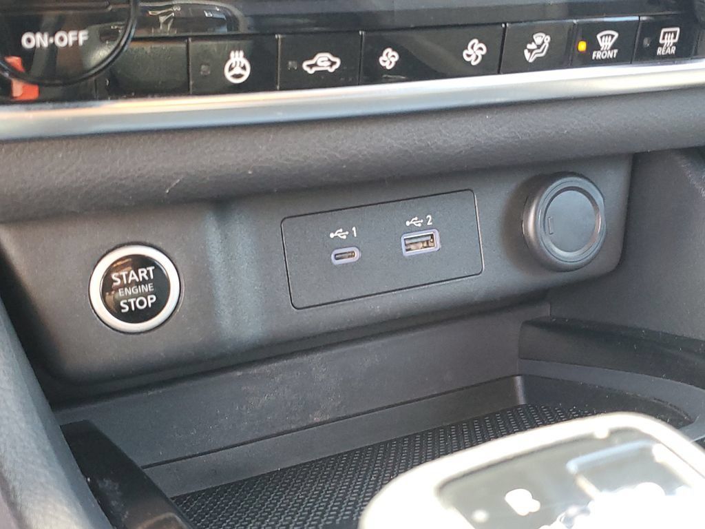 Used 2022 Nissan Rogue S AWD/4WD image 16