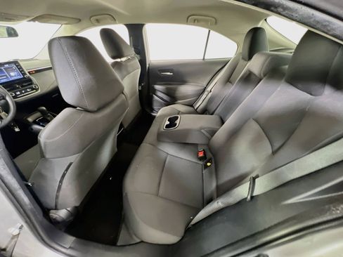 Used 2020 Toyota Corolla LE FWD image 22