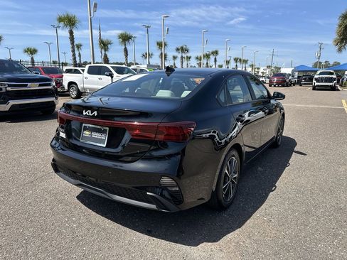 Used 2023 Kia Forte LXS FWD image 16