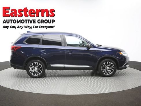 Used 2018 Mitsubishi Outlander ES AWD/4WD image 43