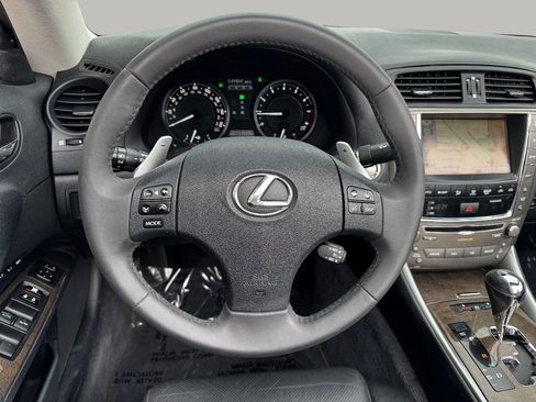 Used 2010 Lexus IS 250C RWD image 22