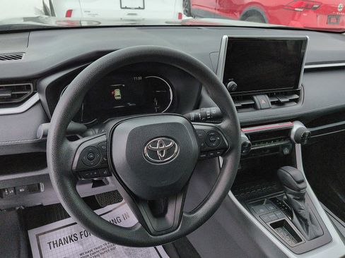 Used 2024 Toyota RAV4 XLE image 12