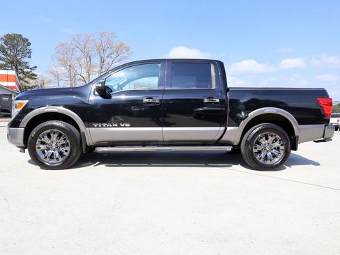 Used 2018 Nissan Titan Platinum Reserve w/ Platinum Utility Package image 3