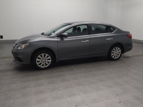 Used 2016 Nissan Sentra SV FWD image 2